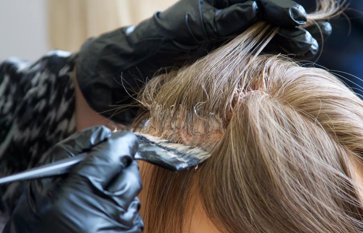 Coloring-a-human-hair-topper